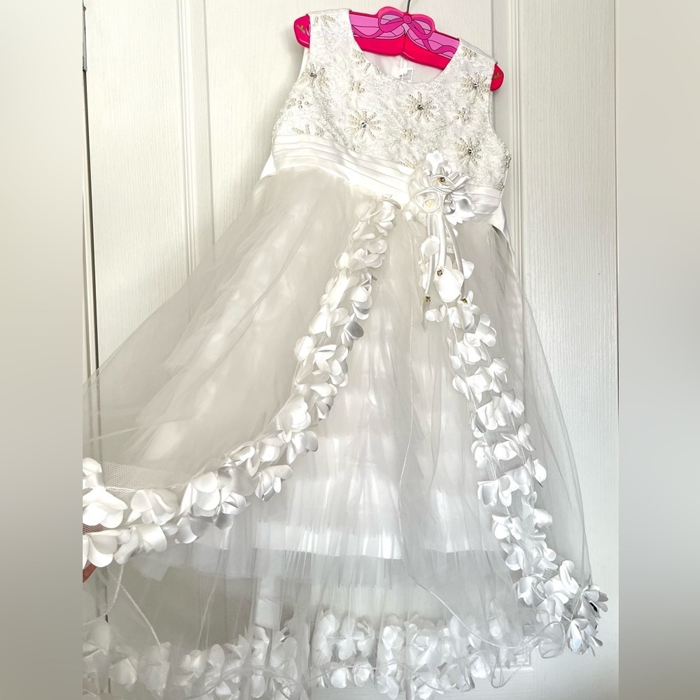 White Tiered Asymmetrical Floral Tulle Flower Girl Dress Sz 10 Wedding Fairycore